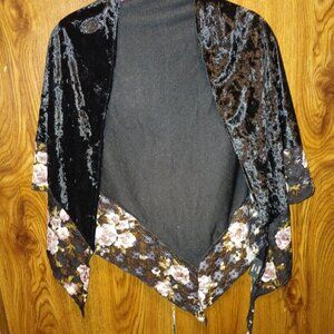 David & Young Black Crushed Velvet Triangle Shawl with Lace Trim - One Size